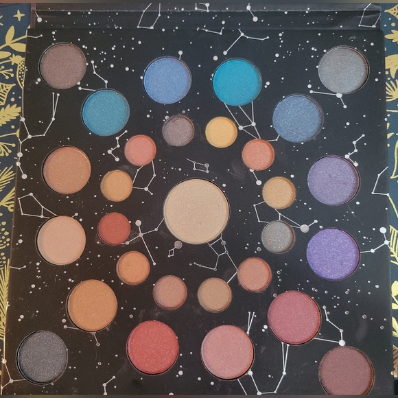 Stargazer Eyeshadow Palette - Picture 3 of 5